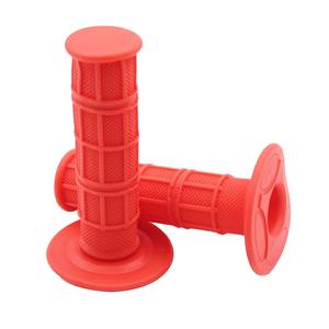 Puños de Manillar Universales Premium Antideslizantes de Goma para Motocicleta, Bicicleta, ATV, Bicicleta Eléctrica - Product Image 2