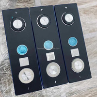 Cellule LiFePO4 prismatique de qualité A 3,2 V 100 Ah pour l'assemblage de batteries de stockage d'énergie solaire DIY