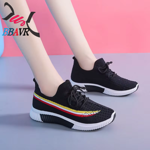 Nouvelle conception de mode, baskets personnalisées pour femmes, chaussures de sport pour hommes - Product Image 3