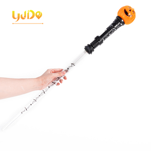 Halloween LED bacchetta giocattolo Glow Spinning Stick Led Light up <span class=keywords><strong>accessori</strong></span> <span class=keywords><strong>per</strong></span> <span class=keywords><strong>feste</strong></span> forniture personalizzate <span class=keywords><strong>per</strong></span> regali Festival <span class=keywords><strong>per</strong></span> bambini - Product Image 2