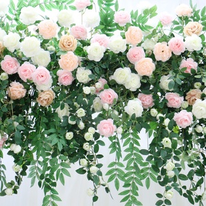 A7471 Decorazione Artigianale di Lusso con Fiori Artificiali in Seta Bianca, Rosa e Foglie Verdi per Archi Nuziali e Sfondi per Feste - Product Image 3