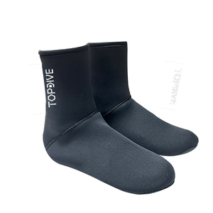 <span class=keywords><strong>Couvre</strong></span>-chaussures de vélo thermique coupe-vent résistant à l'eau <span class=keywords><strong>couvre</strong></span>-chaussures de cyclisme en néoprène pour chaussures de vélo de route de montagne - Product Image 3