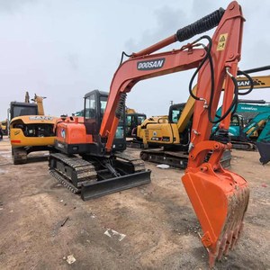 Prezzo di fabbrica utilizzato escavatore macchina 2023 <span class=keywords><strong>DH60</strong></span>-<span class=keywords><strong>7</strong></span> motore originale scavatore con 2000 ore di lavoro per <span class=keywords><strong>DOOSAN</strong></span> - Product Image 1