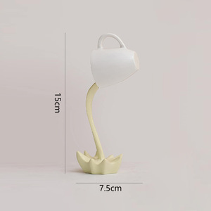 Sculpture de tasse à café suspendue en résine faite à <span class=keywords><strong>la</strong></span> main, illusion 3D de coulée, 15 cm, blanc mat, décoration de bureau, bar, café, cuisine, cadeau - Product Image 3