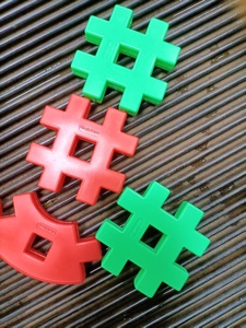 Jouets de construction éducatifs en plastique multicolores moulés par soufflage - Product Image 6