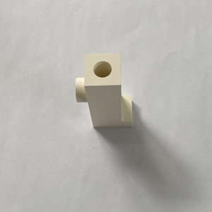 Base estable de cerámica de nitruro de boro de bajo coeficiente de expansión térmica para componentes ópticos - Product Image 4