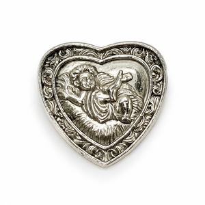 Broche vintage en relief Cœur de Jésus Bébé, insigne religieux catholique, idéal pour Noël et les cadeaux de baptême - Product Image 3