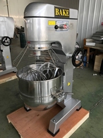 Mélangeur à gâteau et crème Hotsell 10L 20L 30L 40L 50L 60L 80L, batteur planétaire commercial / machine à pâtisserie à vitesse variable en stock