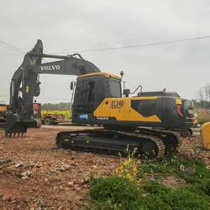 Excavatrice utilisée par Offre Spéciale de KOMATSU PC240LC en composants de moteur et de noyau de Volvo en excellent état pour des projets de construction - Product Image 2