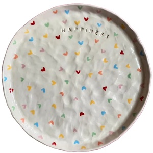 Assiettes à dîner <span class=keywords><strong>en</strong></span> porcelaine <span class=keywords><strong>de</strong></span> <span class=keywords><strong>forme</strong></span> ronde mignonne personnalisée motif <span class=keywords><strong>coeur</strong></span> <span class=keywords><strong>vaisselle</strong></span> profonde <span class=keywords><strong>en</strong></span> céramique pour la maison - Product Image 1