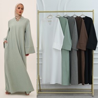 Nouvelle arrivée 2026 Robes modestes Robe abaya simple fermée pour femmes musulmanes avec poches Col en V Mélange de lin Vêtements islamiques
