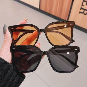 Gafas de Sol Cuadradas Retro con Protección UV para Hombre, Gafas al por Mayor, Gafas de Sol Baratas al por Mayor - Product Image 5