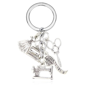 Hotsale Tự Làm Đồ Trang Sức Handmade Máy May Móc Chìa Khóa Kéo Cai Trị Thợ May Keyring Thiết Kế Thời Trang Công Cụ Nhỏ Kim Loại Móc Chìa Khóa - Product Image 2