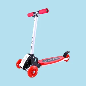 Nieuwe 4 Wielen Led Meisje Jongen Kick Speelgoed Scooter Baby Verstelbare Opvouwbare Kinderen Voet Scooter