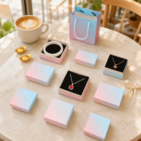 Boîte à bijoux en carton réglable de forme carrée ZXF avec logo personnalisé multicolore pour le rangement des bijoux et l'affichage des bracelets