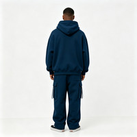 Survêtement homme personnalisé avec logo, sweat à capuche zippé et pantalon cargo multipoches