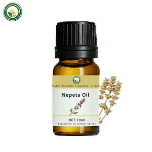 Aceite de Nepeta Líquido Natural Premium de Color Amarillo Claro con Aroma Fresco a Hierba Gatera, Antibacteriano y Calmante para el Equilibrio Emocional, Aromaterapia - Product Image 1