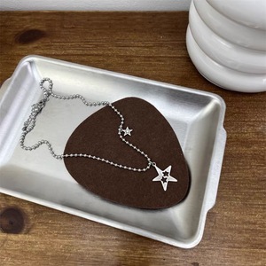 Collier pendentif étoile 7-ZU en acier titane, style frais et élégant, bijoux tendance pour femmes - Product Image 2