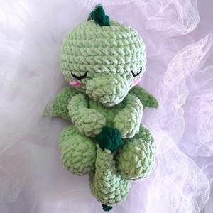 Gran oferta hecha a mano <span class=keywords><strong>verde</strong></span> bebé dragón ganchillo <span class=keywords><strong>Amigurumi</strong></span> Adorable ganchillo dinosaurio muñeca para regalo de bebé juguetes de animales de punto de peluche - Product Image 3