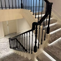 Modernes Luxus-Aluminium-Treppengeländer Mattschwarzes Aluminium-Balustrade Treppenhandlauf für Villa Innentreppe Individuelle Farbe