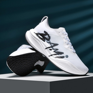 รองเท้าวิ่งน้ำหนักเบาพิเศษ ผ้าแจ็คการ์ด สำหรับผู้ชายและผู้หญิง ดีไซน์ทันสมัย สีชมพูอินเทรนด์ เหมาะสำหรับฤดูใบไม้ร่วง มีสินค้าในสต็อก รองเท้าวิ่งมาราธอน หน้าผ้าตาข่าย พื้นรองเท้าทำจากยาง - Product Image 4