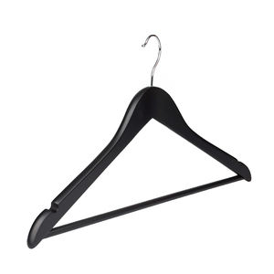 Boutique de mode Logo personnalisé Haute qualité Ensemble Top Noir Boutique Costume Cintres <span class=keywords><strong>en</strong></span> <span class=keywords><strong>bois</strong></span> pour vêtements - Product Image 1