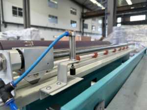 Máquina Laminadora de Membrana por Presión al Vacío de Alta Gama para Puertas de Muebles de Lujo, Equipo Profesional para Trabajos en Madera - Product Image 3