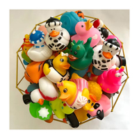 Canards de bain en caoutchouc écologiques de 2 pouces avec logo personnalisé, jaunes, flottants, numérotés, pour cadeaux d'affaires, sûrs et conformes aux normes de sécurité - Vente en gros