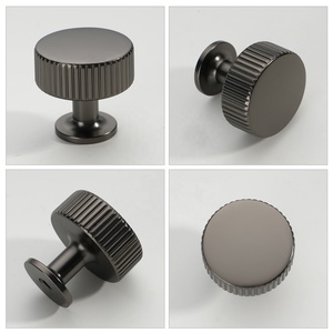 Мебельная фурнитура для кухонных шкафов: ручки и кнобы для ящиков и дверей, модель 2250 - Product Image 3