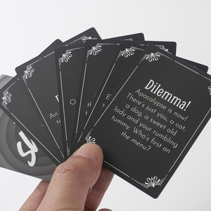 Пользовательские печатные черно-белые бумажные игровые карты с 2 палубами персонализированные игральные карты спортивные карты - Product Image 3