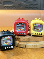 Porte-clés TV chat lumineux créatif petit pendentif sac accessoires plastique pour Machines à griffes petit cadeau en gros