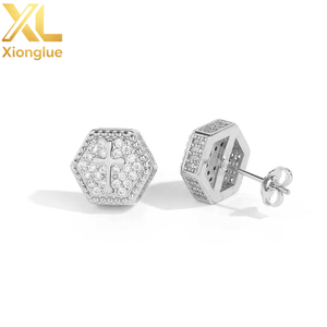 Nouvelles boucles d'oreilles hexagonales en or plaqué 18 carats, bijoux tendance hip-hop pour femmes et hommes - Product Image 3