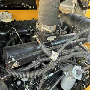 Xmr403vt Gebruikte Kleine Road <span class=keywords><strong>Roller</strong></span> <span class=keywords><strong>4</strong></span> <span class=keywords><strong>Ton</strong></span> Gebruikte Vibrator <span class=keywords><strong>Roller</strong></span> - Product Image 4