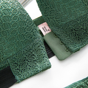 Ensembles <span class=keywords><strong>soutien</strong></span>-<span class=keywords><strong>gorge</strong></span> et culotte push-up de couleur unie en dentelle bonnet B C Bralette sous-vêtements <span class=keywords><strong>ensemble</strong></span> de <span class=keywords><strong>soutien</strong></span>-<span class=keywords><strong>gorge</strong></span> pour femmes vente en gros bon marché - Product Image 3