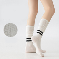 Chaussettes montantes en coton tricoté tendance OEM à 2 bandes, respirantes pour l'été, chaussettes de compression pour femmes pour le sport, chaussettes de yoga tricotées