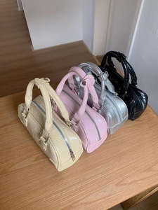 กระเป๋าถือผู้หญิงแฟชั่นสุดฮิต ดีไซน์เกาหลีรุ่นใหม่ วัสดุ PU กันน้ำ - Product Image 5