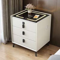 Table de Chevet Intelligente et Moderne pour Chambre à Coucher, Trois Tiroirs, Chargeur Sans Fil, Lumière LED, Verre Trempé, Rembourrée, pour la Maison