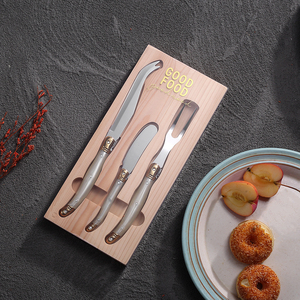Ensemble de 3 couteaux à fromage <span class=keywords><strong>Laguiole</strong></span> OEM, blanc nacré, en acier inoxydable, avec plateau en bois, coffret cadeau - Product Image 1