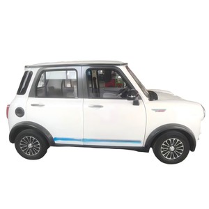 Auto Eléctrico Económico de 4 Plazas y 4 Puertas con Volante a la Izquierda, Batería de Litio de 72V, Cargador, Autonomía de 101-200 km, Velocidad de 80 km/h para Viajes Diarios - Product Image 4