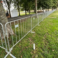 Barrière de contrôle de foule portable en acier avec pieds de pont pour la construction et les festivals