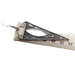Orecchini Vintage Triangolari Traforati Incisi per Donne, Gioielli per Orecchie Geometrici Color Argento Anticato - Product Image 5