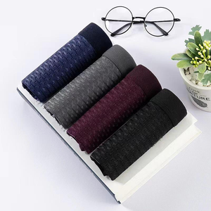 Sous-vêtements triangulaires pour hommes, respirants, sans couture, amples, à séchage rapide, en maille ajourée pour l'été - Product Image 4