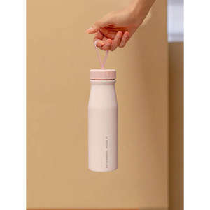 Gobelet à vide en acier inoxydable à sangle rose de 450ml Double paroi isolée Performance chaude et froide Design de poignée Couvercle Drinkware - Product Image 1
