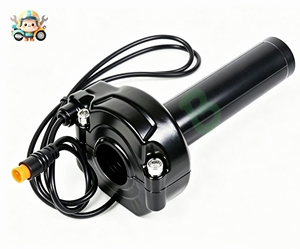 Poignée d'accélérateur universelle haute performance pour <span class=keywords><strong>moto</strong></span> électrique avec connecteur étanche. - Product Image 1