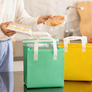 Luxuriöse Umweltfreundliche Isolierte Kühltasche für Mittagessen mit Anpassbarem Logo Vliesstoff Thermische Essenslieferung Kühltasche mit Individuell Bedruckbarem Logo - Product Image 6