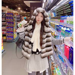 معطف فرو أرنب فراء فاخر جديد قادم للشتاء معطف فرو نسائي بتصميم مخطط سترات فراء - Product Image 3