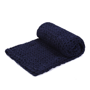 Ağırlıklı battaniye, yumuşak ve rahat, sıcaklık düzenleyen ve nefes, el yapımı tıknaz iplik örme tasarım - Product Image 4