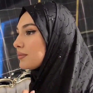 Écharpe longue décontractée en satin à motif asymétrique et géométrique avec strass, hijab <span class=keywords><strong>bandeau</strong></span> quotidien pour abaya pour femme - Product Image 1