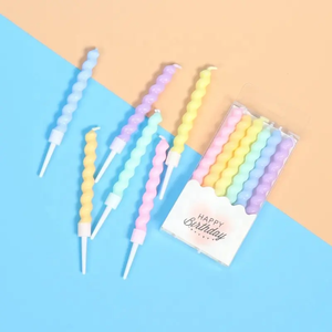 شموع عيد ميلاد سعيد لولبية من Homesun بالجملة - شموع صديقة للبيئة بتأثير الألعاب النارية - Product Image 3