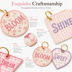 Ciondoli per Borsa Ricamati Personalizzati Stile Coquette, Portachiavi Floreali in Tessuto per Ragazze, Etichette Regalo Personalizzate, Vendita all'Ingrosso - Product Image 2